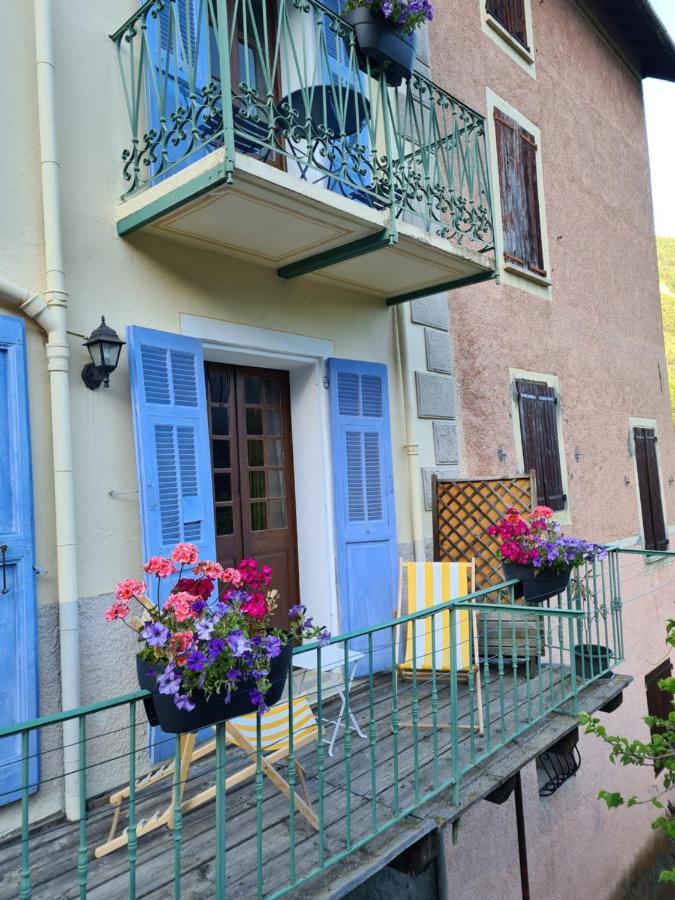 Des Etrangers Saint-Martin-dʼEntraunes